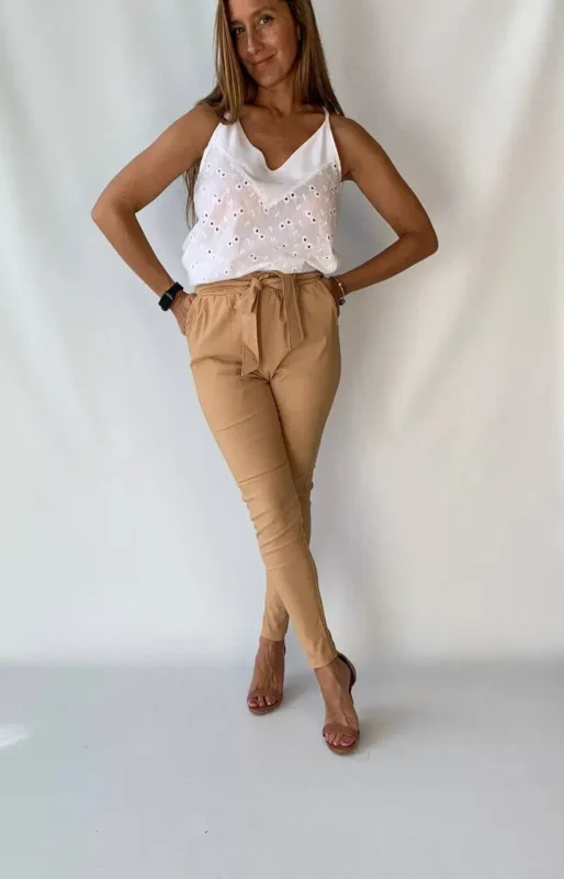 BLUSA ROMANTIC ESCOTE V frente