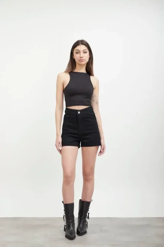 SHORT MOM BLACK 2