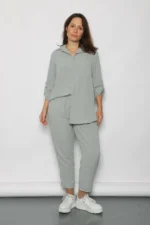 Pantalón de crepe arrugado gris mujer